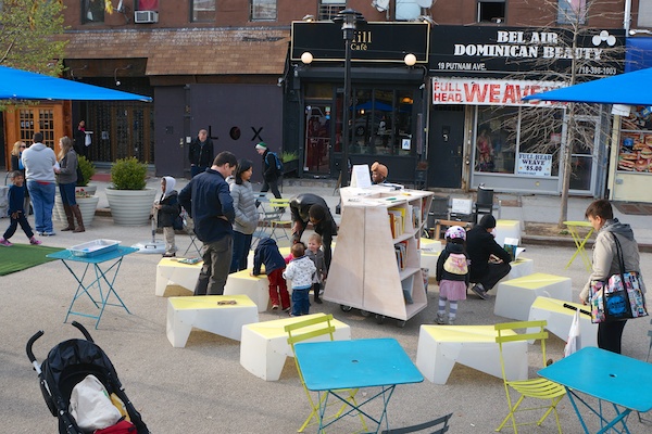 Uni at Putnam Plaza