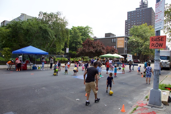 Uni at East Harlem farmers market play street