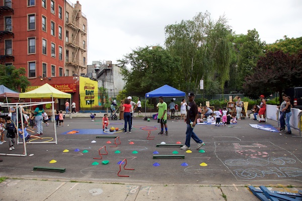 Uni at East Harlem farmers market play street