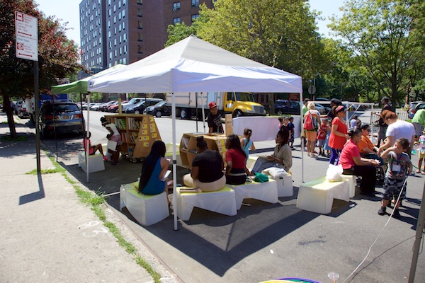 Uni at East Harlem farmers market play street