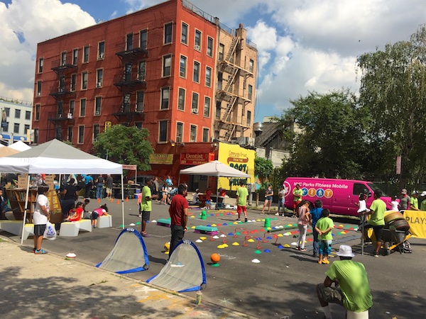 Uni at East Harlem farmers market play street