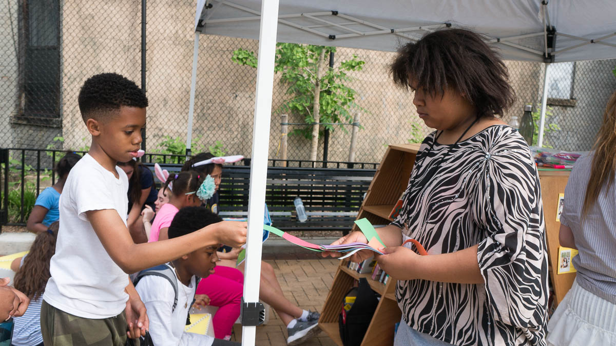 Uni Portable reading room at White Park East Harlem 2017