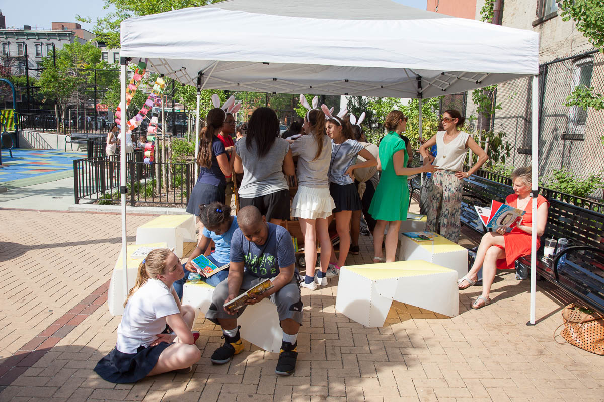 Uni Portable reading room at White Park East Harlem 2017