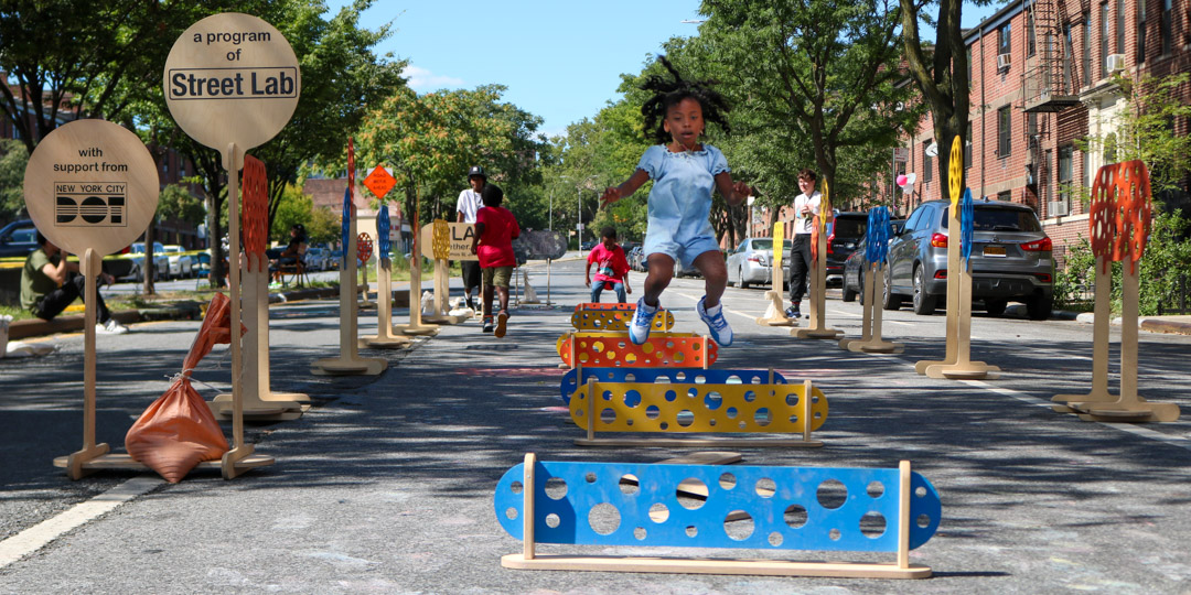 Pop-up obstacle course on NYC street