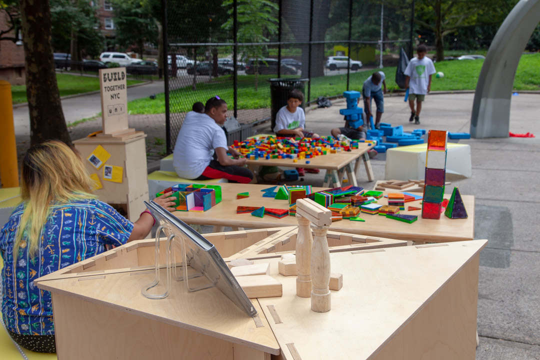 02_2018-07-31-135253_foresthouses_nycha_1080px