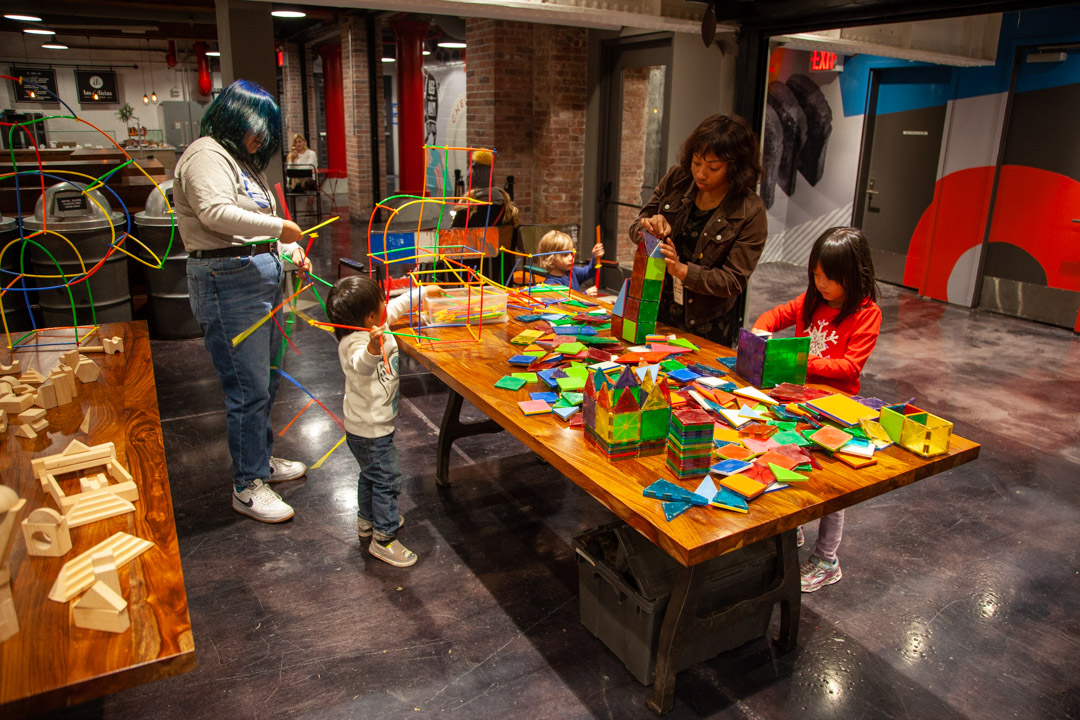 03_2019-11-17-140418_chesleamarket_1080px
