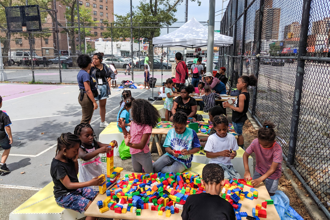 56_2019-08-05-124216_brownsvillehouses-nycha_1080px