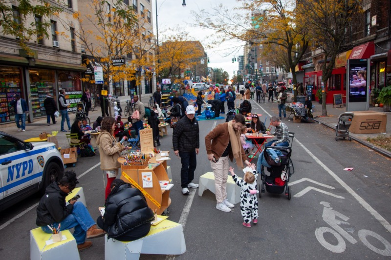 2025-10-25-161533_2025-10-25_franklinave_atlanticave-easternparkway
