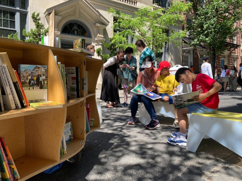 2025-05-18-102852_christopherst_waverly-greenwichave